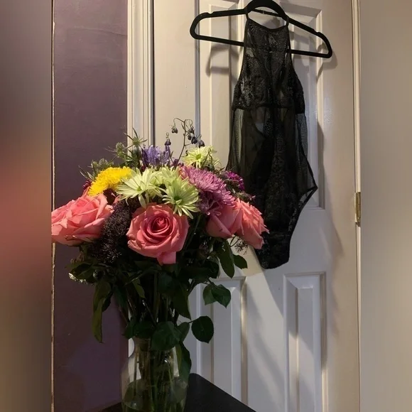 victoria’s Secret Body - Picture 1 of 6